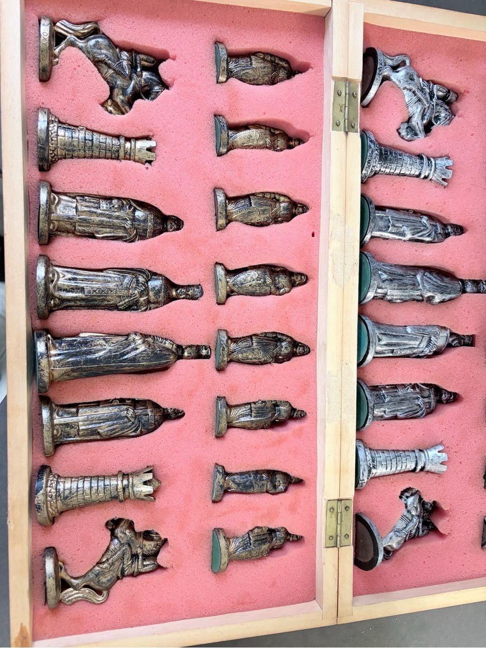 Antique-Style Metal Chess Set with Wooden Case - Metallic Bronze & Silver Roxy V